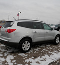 chevrolet traverse 2011 silver suv lt awd gasoline 6 cylinders all whee drive 6 speed automatic 55313