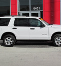 ford explorer 2004 white suv xlt flex fuel 6 cylinders rear wheel drive automatic 33884
