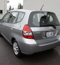 honda fit 2007 gray hatchback gasoline 4 cylinders front wheel drive automatic 98371