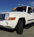 jeep commander 2008 white suv sport gasoline 6 cylinders 2 wheel drive automatic 90241