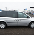 chrysler town and country 2005 silver van gasoline 6 cylinders front wheel drive automatic 98632