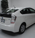 toyota prius 2011 blizzard pearl hatchback iii hybrid 4 cylinders front wheel drive automatic 91731