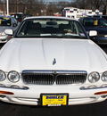 jaguar xj series 1999 white sedan xj8 gasoline v8 rear wheel drive automatic 07730