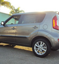 kia soul 2012 lt  gray hatchback 4 cylinders front wheel drive automatic 32901