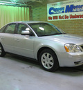 ford five hundred 2005 silver sedan se gasoline 6 cylinders front wheel drive automatic 44883