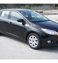ford focus 2012 black sedan se gasoline 4 cylinders front wheel drive automatic 77388