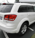 dodge journey 2011 white mainstreet flex fuel 6 cylinders front wheel drive automatic 34474
