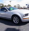 ford mustang 2005 silver coupe v6 deluxe gasoline 6 cylinders rear wheel drive automatic 32401