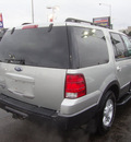 ford expedition 2006 lt  gray suv xlt gasoline 8 cylinders 4 wheel drive automatic 60443