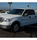 ford f 150 2004 white lariat gasoline 8 cylinders rear wheel drive automatic with overdrive 77037