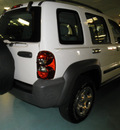 jeep liberty 2007 white suv sport gasoline 6 cylinders rear wheel drive automatic 34474