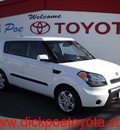 kia soul 2010 white hatchback gasoline 4 cylinders front wheel drive automatic 79925