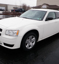 dodge magnum 2008 white wagon gasoline 6 cylinders rear wheel drive automatic 14224