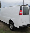 chevrolet express cargo 2006 white van 2500 gasoline 8 cylinders rear wheel drive automatic 77379