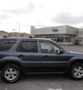ford escape 2005 lt  blue suv xlt gasoline 4 cylinders front wheel drive automatic with overdrive 60546