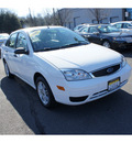 ford focus 2007 white sedan zx4 s gasoline 4 cylinders front wheel drive automatic with overdrive 08902