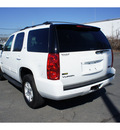 gmc yukon 2009 white suv slt flex fuel 8 cylinders 4 wheel drive automatic with overdrive 08902