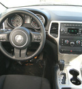 jeep grand cherokee 2011 bright silver suv laredo gasoline 6 cylinders 4 wheel drive automatic 80905