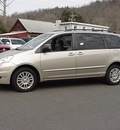 toyota sienna 2007 lt  brown van le 7 passenger awd gasoline 6 cylinders all whee drive automatic 06019
