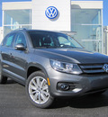 volkswagen tiguan 2012 gray suv se gasoline 4 cylinders front wheel drive 6 speed automatic 46410