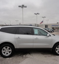 chevrolet traverse 2009 silver suv lt gasoline 6 cylinders front wheel drive automatic with overdrive 60546