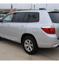 toyota highlander 2008 silver suv gasoline 6 cylinders all whee drive autostick 77065