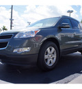 chevrolet traverse 2011 gray lt gasoline 6 cylinders front wheel drive automatic 33177
