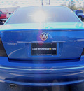 volkswagen jetta 2005 blue sedan gli 1 8t 4 cylinders 6 speed manual 32401