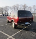 chevrolet tahoe 1999 maroon gasoline 8 cylinders 4 wheel drive 4 speed automatic 56301