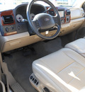 ford f 250 super duty 2005 white lariat diesel 8 cylinders 4 wheel drive automatic 95678