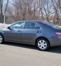 toyota camry 2009 gray sedan le gasoline 4 cylinders front wheel drive automatic 56001
