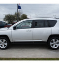 jeep compass 2011 silver suv gasoline 4 cylinders 2 wheel drive automatic 77090