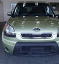 kia soul 2011 green wagon gasoline 4 cylinders front wheel drive not specified 98674