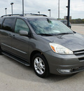 toyota sienna 2005 gray van xle limited gasoline 6 cylinders front wheel drive automatic 76087