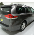 toyota sienna 2012 dk  gray van le 8 passenger gasoline 6 cylinders front wheel drive not specified 91731