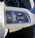 audi q5 2012 white suv 3 2 quattro premium plus gasoline 6 cylinders all whee drive 6 speed tiptronic 46410