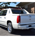 cadillac escalade ext 2012 white suv luxury flex fuel 8 cylinders all whee drive automatic 76903