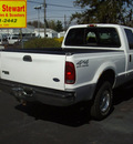 ford f 250 super duty 2002 white xlt gasoline 8 cylinders 4 wheel drive automatic 43560