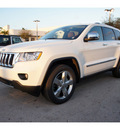 jeep grand cherokee 2012 white suv overland gasoline 8 cylinders 2 wheel drive automatic 33157