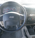 jeep wrangler 2004 beige suv x gasoline 6 cylinders 4 wheel drive 5 speed manual 61832