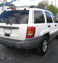 jeep grand cherokee 2000 white suv laredo gasoline 6 cylinders 4 wheel drive automatic with overdrive 45840