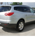 chevrolet traverse 2012 silver lt gasoline 6 cylinders all whee drive automatic 77090