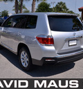 toyota highlander 2011 silver suv gasoline 4 cylinders front wheel drive automatic 32771