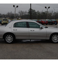 lincoln town car 2010 silver sedan signature limited flex fuel 8 cylinders rear wheel drive automatic with overdrive 77037
