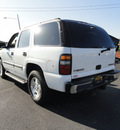 chevrolet tahoe 2005 white suv gasoline 8 cylinders 4 wheel drive automatic 60915