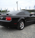ford mustang 2005 black coupe v6 deluxe gasoline 6 cylinders rear wheel drive 5 speed manual 27569