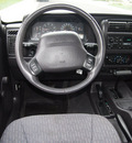 jeep cherokee 2000 white suv se gasoline 6 cylinders 4 wheel drive automatic 80012