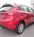 ford fiesta 2012 red hatchback se gasoline 4 cylinders front wheel drive automatic 32401