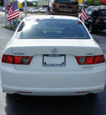 acura tsx 2006 white sedan gasoline 4 cylinders front wheel drive automatic 33021