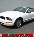 ford mustang 2005 white v6 gasoline 6 cylinders rear wheel drive automatic 98371